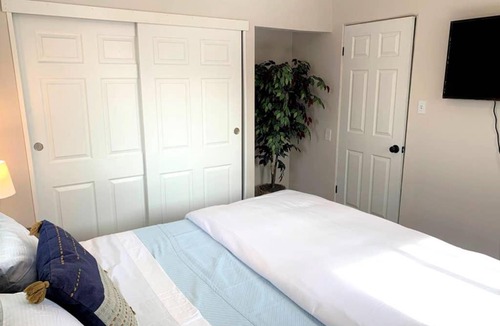 Berkley Apartment | 2 king beds in Cool Upper Unit in Denver