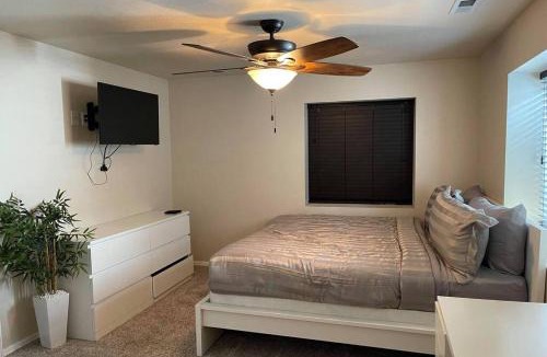 Colorado Springs Villa | 2 Master Suites/3 King Beds/4 Bath/Mins to Airport