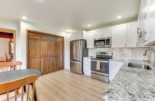 Boulder House | 2 Mi to CU Boulder: Townhome w/Private Deck!