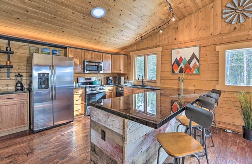 Saint Mary's Cabin | 2 Mi to St Mary’s Glacier: Modern Cabin w/Hot Tub