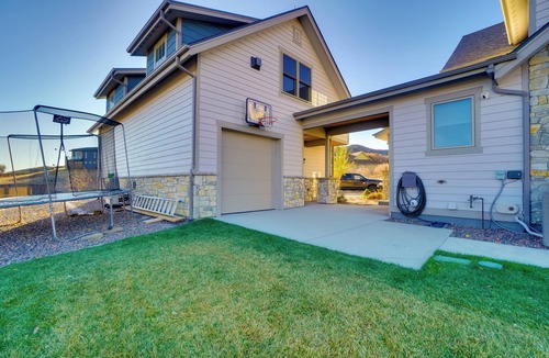 Castle Rock House | 2 Mi to Town: Castle Rock Retreat w/Fireplace!