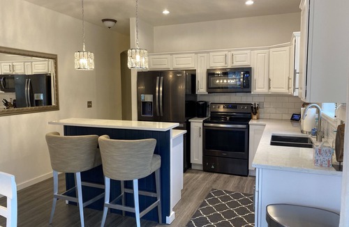 Summit Cove House | 2 min to Keystone - Stylish /Amazing Location - Hot Tub, Pool table, Ping Pong!