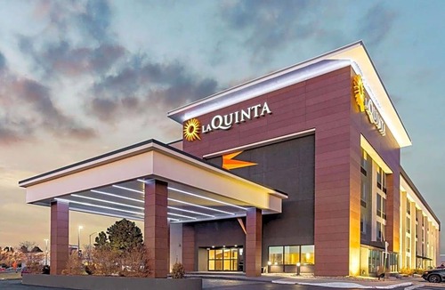 Aurora Hotel | 2-Star Hotel ∙ La Quinta by Wyndham Denver Aurora Medical