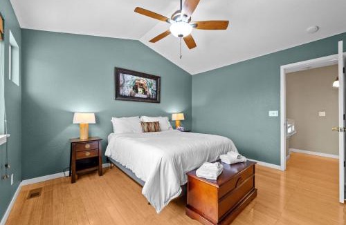 Lafayette House | 2007 N Fork Dr