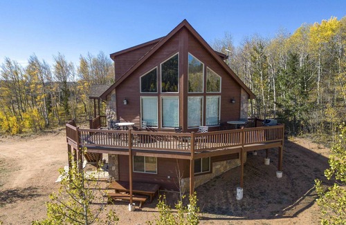 Cripple Creek House | 201 m² House ∙ 4 bedrooms ∙ 8 guests