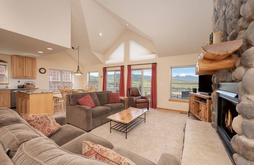Fraser Condo | 203 m² Condo ∙ 3 bedrooms ∙ 8 guests
