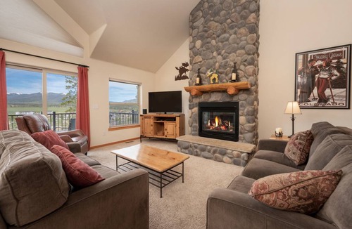 Fraser Condo | 203 m² Condo ∙ 3 bedrooms ∙ 8 guests