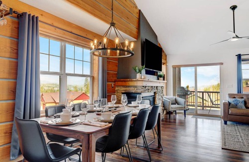 Rendezvous House | 204 m² House ∙ 3 bedrooms ∙ 10 guests