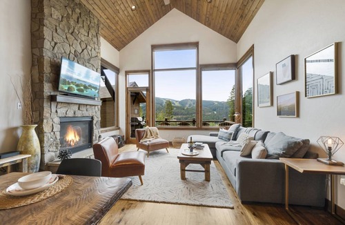Winter Park House | 204 m² House ∙ 3 bedrooms ∙ 10 guests