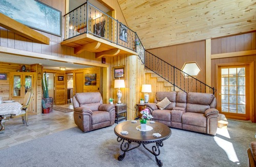 Cedaredge House | 204 m² House ∙ 4 bedrooms ∙ 8 guests
