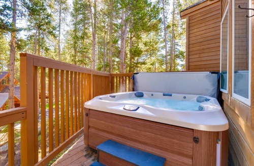 Warrior's Mark West House | 208 m² House ∙ 3 bedrooms ∙ 8 guests