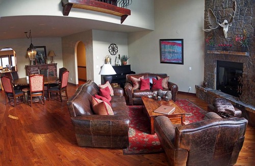 Highland Meadows House | 2095 Vermont Road #208807 Home