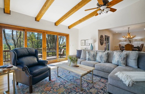 Hermosa House | 211 m² House ∙ 3 bedrooms ∙ 8 guests