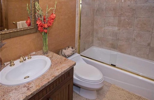 Highland Meadows House | 2123 Vermont Home