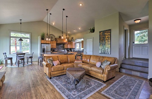 Conifer House | 213 m² House ∙ 4 bedrooms ∙ 8 guests