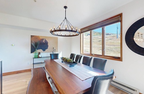 Steamboat Springs Condo | 214 m² Condo ∙ 4 bedrooms ∙ 10 guests