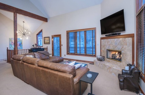 Vail House | 214 m² House ∙ 4 bedrooms ∙ 8 guests