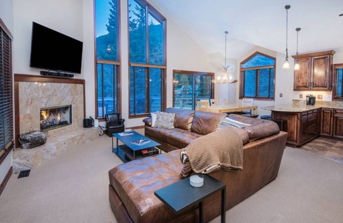 Vail House | 214 m² House ∙ 4 bedrooms ∙ 8 guests