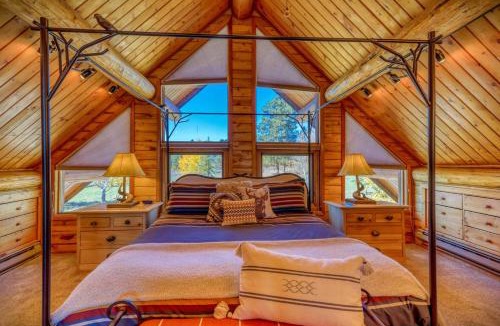 Pagosa Springs House | 218 Buttress Ave
