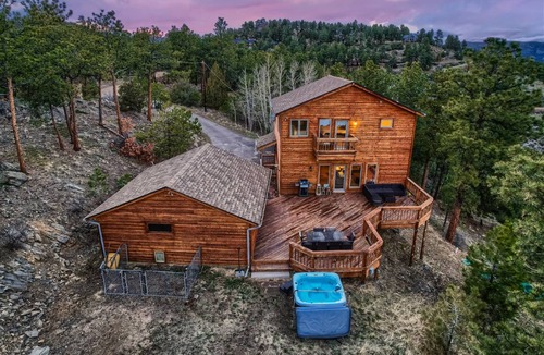 Bailey House | 223 m² House ∙ 4 bedrooms ∙ 8 guests