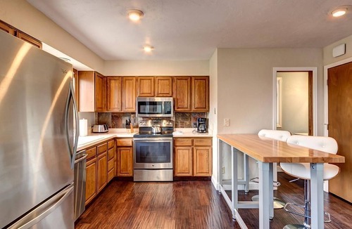 Eagle-Vail Condo | 225 Eagle Dr, Unit 8B - This 3-bed, 2.5-bath Avon Townhouse. Summer Rentals Only!