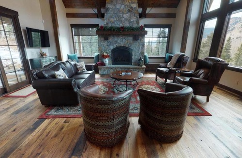 Purgatory House | 227 Sultan Drive