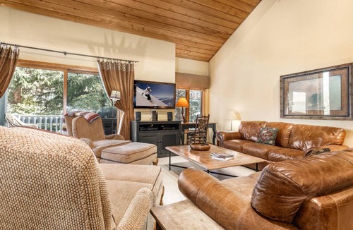 Avon Condo | 232 m² Condo ∙ 4 bedrooms ∙ 10 guests