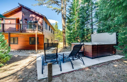 Blue River House | 232 m² House ∙ 4 bedrooms ∙ 10 guests