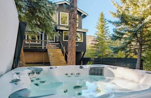 Snowmass House | 232 m² House ∙ 4 bedrooms ∙ 8 guests