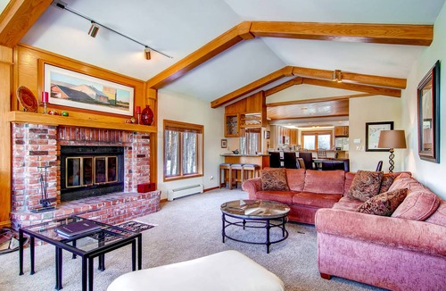 Warrior's Mark West House | 232 m² House ∙ 4 bedrooms ∙ 12 guests