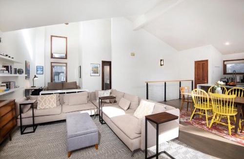 Eagle-Vail House | 233 Larkspur Duplex - Unit B