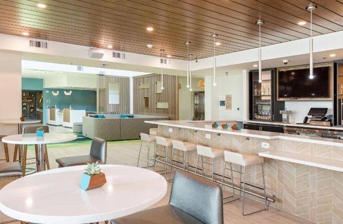 Dupont Hotel | 234 m² Hotel ∙ 127 guests