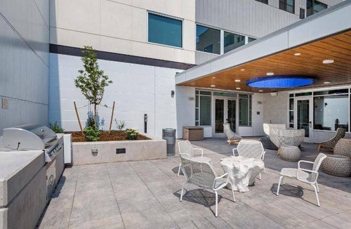 Dupont Hotel | 234 m² Hotel ∙ 127 guests
