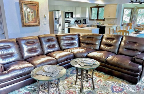 Columbine Lake House | 239 m² House ∙ 3 bedrooms ∙ 12 guests