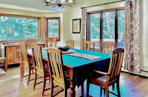Columbine Lake House | 239 m² House ∙ 3 bedrooms ∙ 12 guests