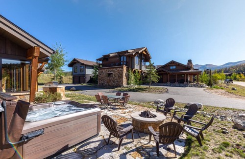 Fairmount On The River Apartment | 242 m² Apartment ∙ 3 bedrooms ∙ 10 guests