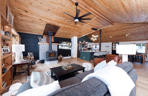 Durango House | 242 m² House ∙ 3 bedrooms ∙ 10 guests