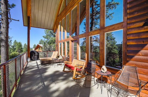 San Juan River Village Cabin | 243 m² Cabin ∙ 4 bedrooms ∙ 10 guests