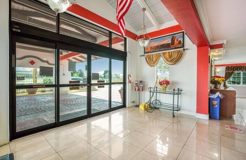 Dupont Hotel | 25 m² Hotel ∙ 127 guests