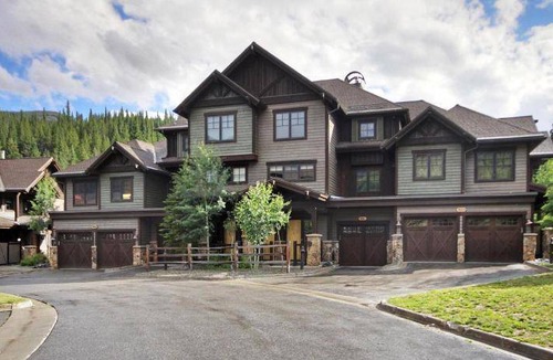 Copper Mountain Village House | 251 m² House ∙ 4 bedrooms ∙ 12 guests