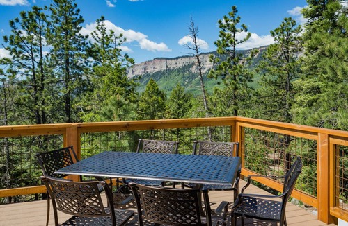 Columbine Lake House | 251 m² House ∙ 4 bedrooms ∙ 11 guests