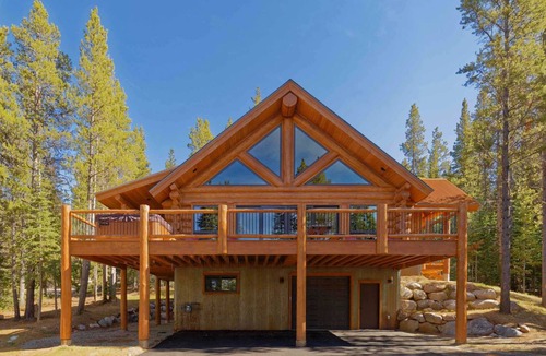 Breckenridge Park Estates House | 258 m² House ∙ 3 bedrooms ∙ 8 guests