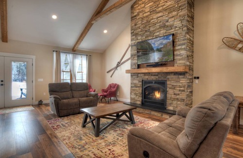 South Fork House | 270 m² House ∙ 4 bedrooms ∙ 12 guests