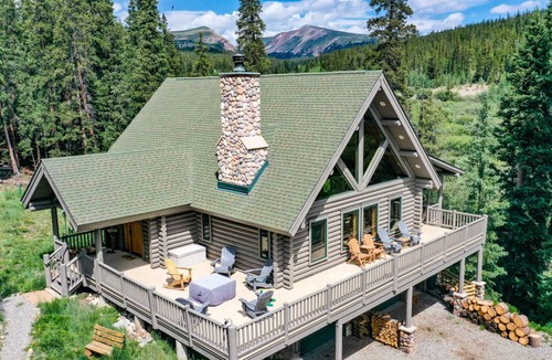 Valley of the Sun Cabin | 273 m² Cabin ∙ 4 bedrooms ∙ 8 guests