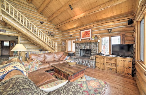 Mountain Village House | 278 m² House ∙ 4 bedrooms ∙ 8 guests
