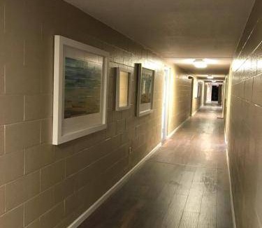 Longmont Hotel | 28 m² Motel ∙ 3 guests