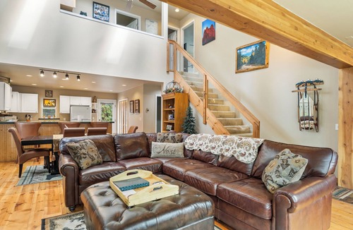 Valley of the Blue Cottage | 281 Sally Circle by Summit County Mountain Retreats