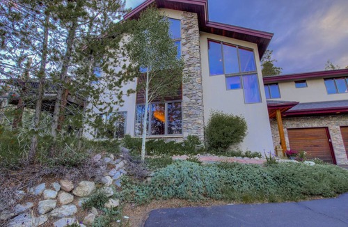 Three Peaks House | 283 m² House ∙ 4 bedrooms ∙ 10 guests