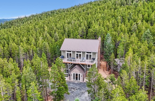 Rollinsville House | 288 m² House ∙ 4 bedrooms ∙ 8 guests