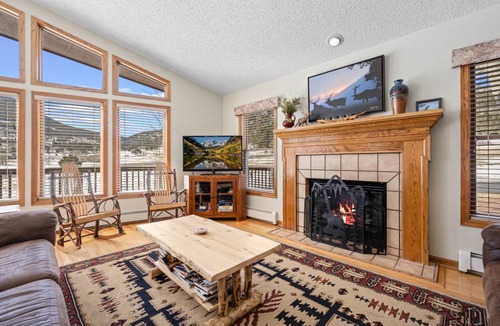 Estes Park House | 295 m² House ∙ 4 bedrooms ∙ 8 guests
